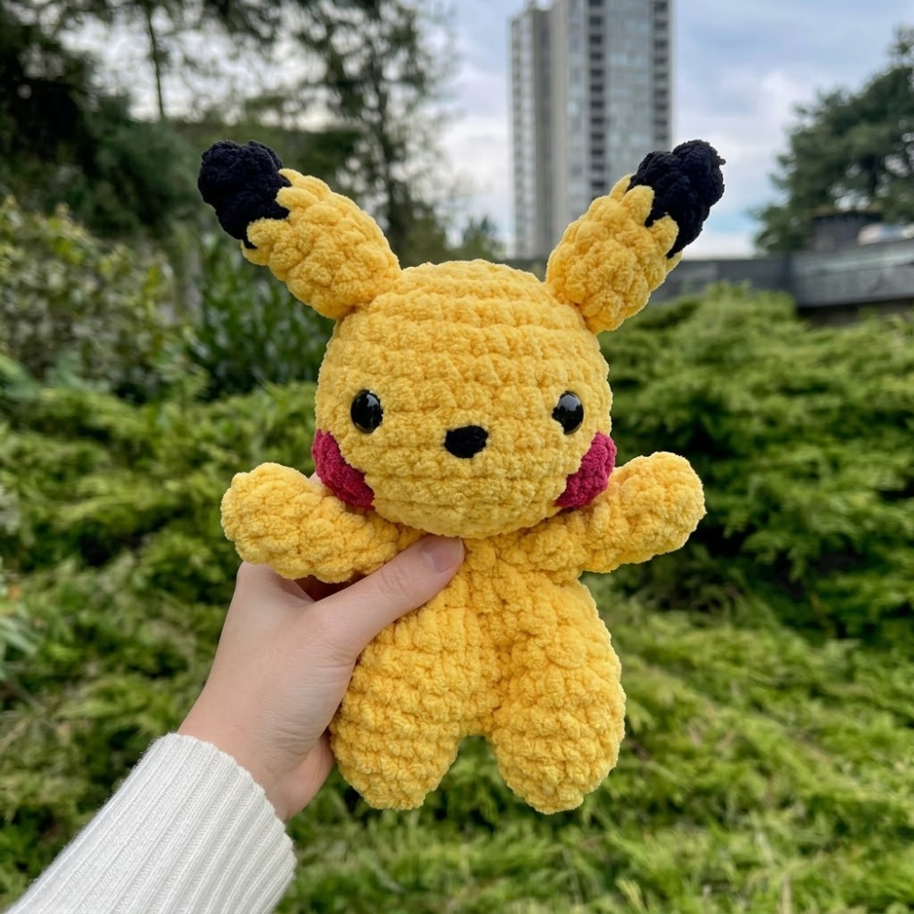 Yellow Pocket Friend Crochet Pattern