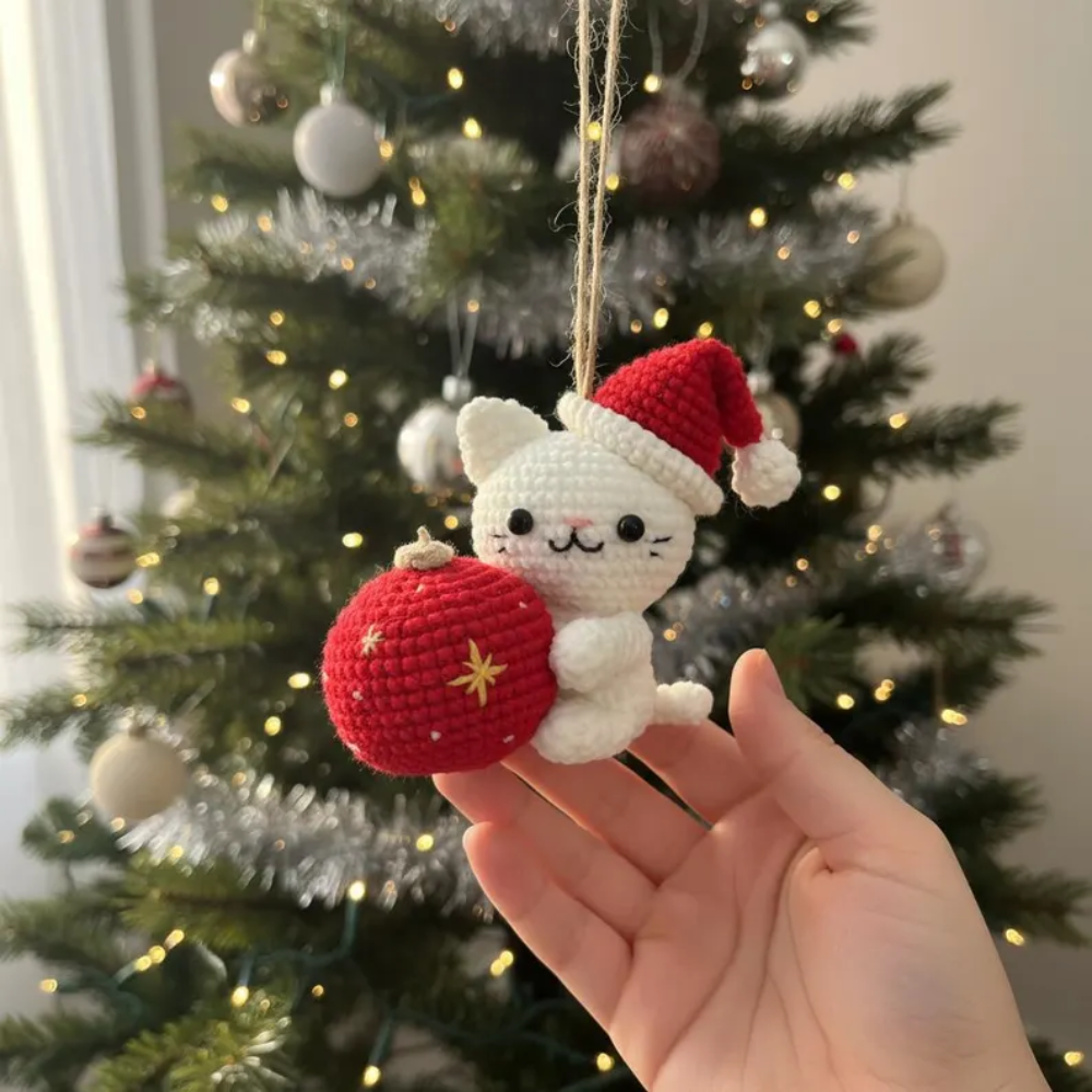 Santa Kitty Crochet Pattern
