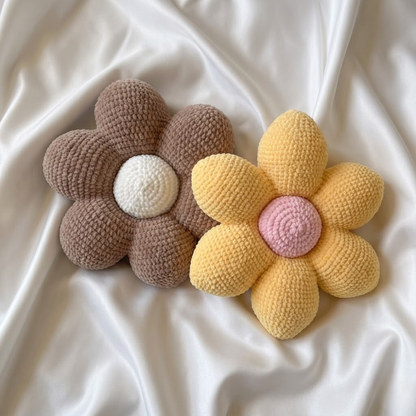Aesthetic Daisy Pillow Crochet Pattern
