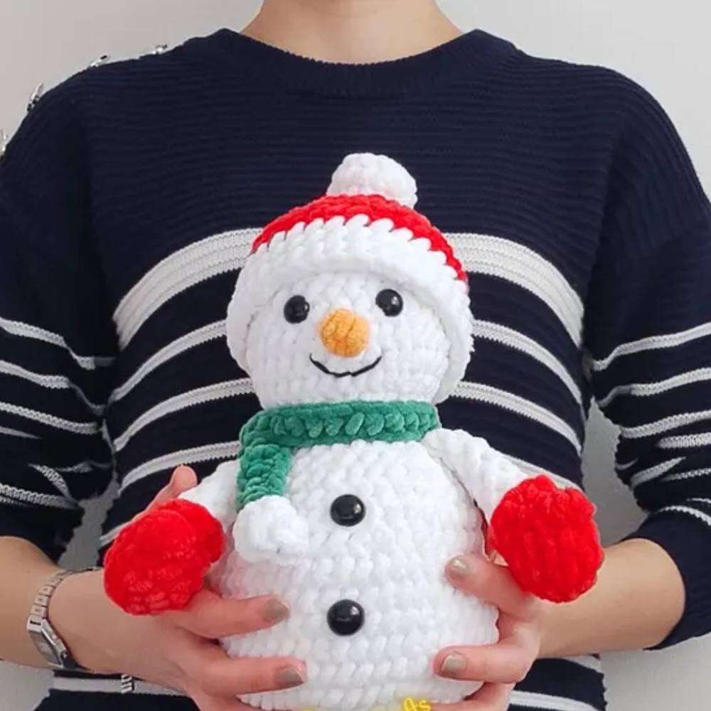 Cozy Snowmen Crochet Pattern
