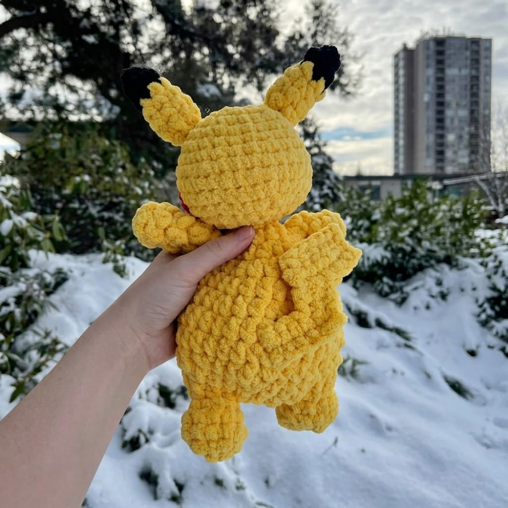 Yellow Pocket Friend Crochet Pattern